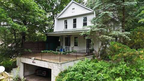 894 Heckler Drive, Pittsburgh, PA 15205