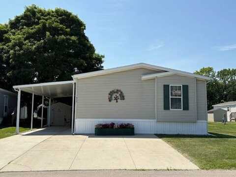 472 Flamingo St, Rochester Hills, MI 48309