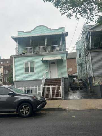 4222 Carpenter Ave, Bronx, NY 10466