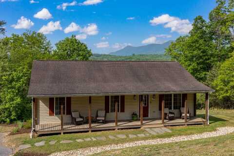 101 Angie Ct, Rileyville, VA 22650