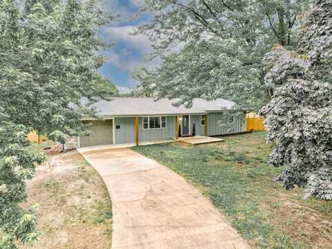 716 S Forewood Dr., Arkansas City, KS 67005