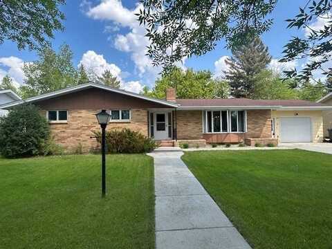 1033 Elm Street, BOTTINEAU, ND 58318