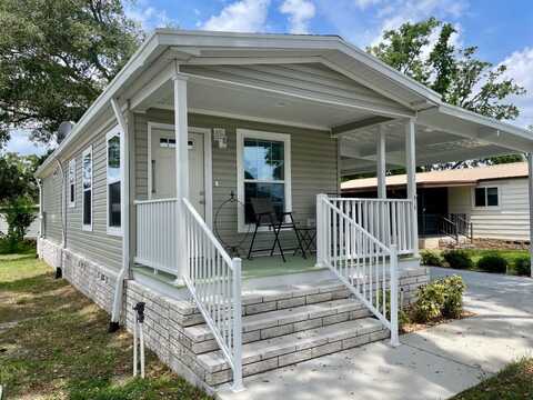 616 Hickory Hill, Lady Lake, FL 32159