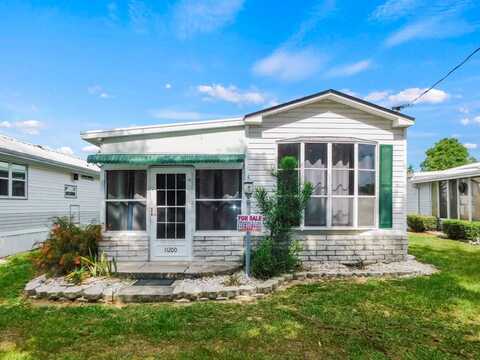 11200 Parakeet Drive, Dade City, FL 33525