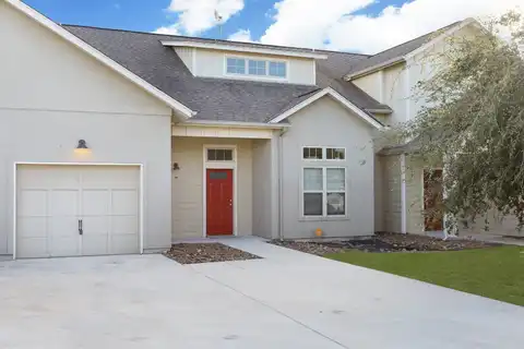 219 Circle Court, Pleasanton, TX 78064