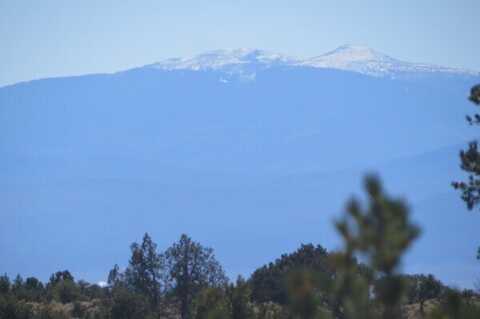 111 Cerro Montoso Rd, Taos, NM 87571