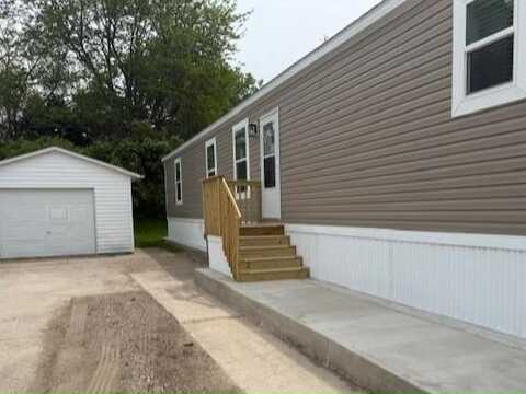 9 BELAIRE DR, Madison, WI 53713