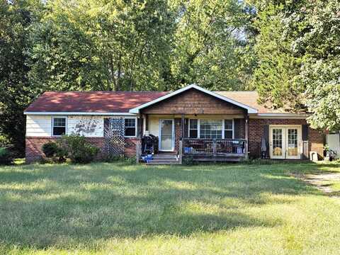 677 Mundy Point Road, Callao, VA 22435