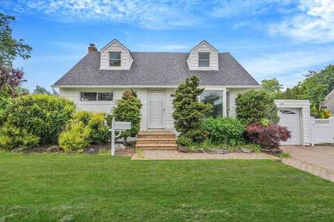 3061 Xavier Court, Oceanside, NY 11572