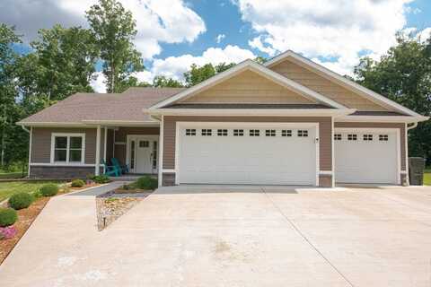 1382 Hidden Valley Drive, Morgantown, KY 42261