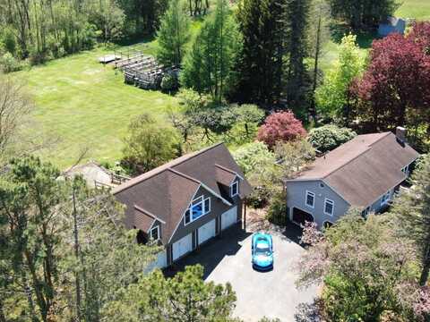 7 Western Ave, Charlton, NY 12019