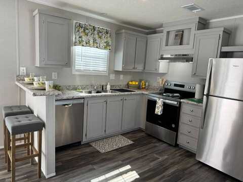 753 Tallman Circle, Midway Park, NC 28544