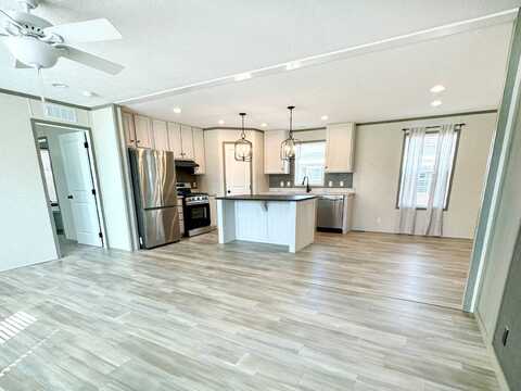 808 N. Prairieview Rd., Mahomet, IL 61853