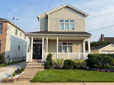 1330 5th Ave, New Hyde Park, NY 11040