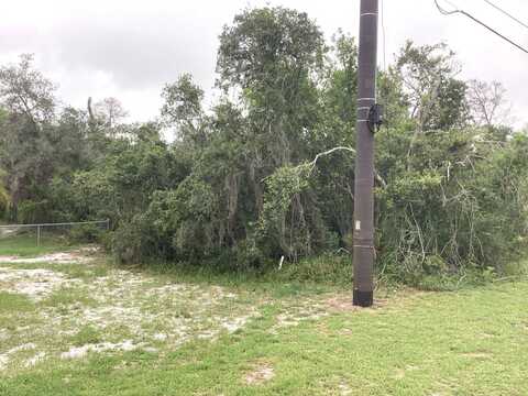 200 Hallmark Ave, Lake Placid, FL 33852