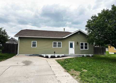 203 E 4th St, Paxton, NE 69155