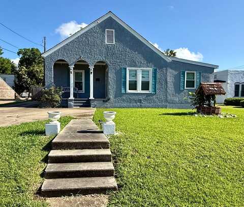 102 East Jefferson Street, Demopolis, AL 36732