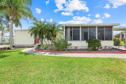 338 Maui Avenue, Davenport, FL 33897