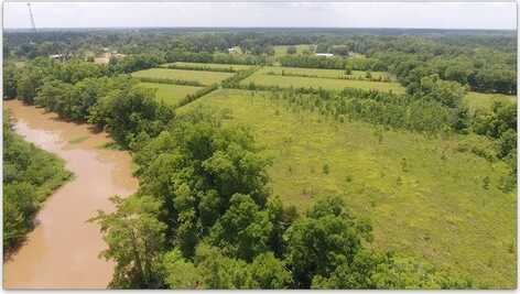 380 Robinson Bridge Road, Woodworth, LA 71346