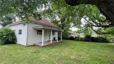 307 6th AVE, Gravette, AR 72736
