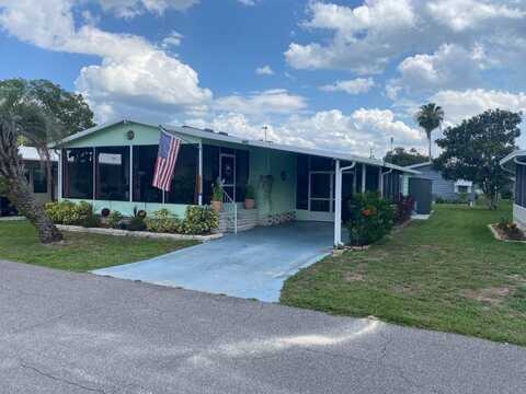 37534 Tradewind Dr, Zephyrhills, FL 33541