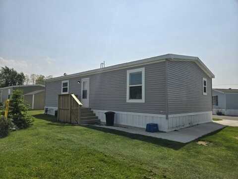 1452 West Dr, Alden, NY 14004