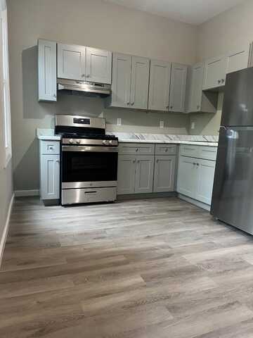 115 Stanley Ave, Yonkers, NY 10705