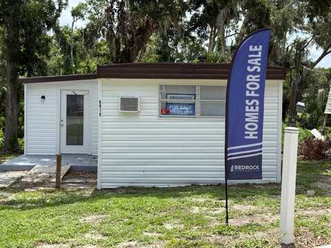 6910 Alafia Dr., Riverview, FL 33578