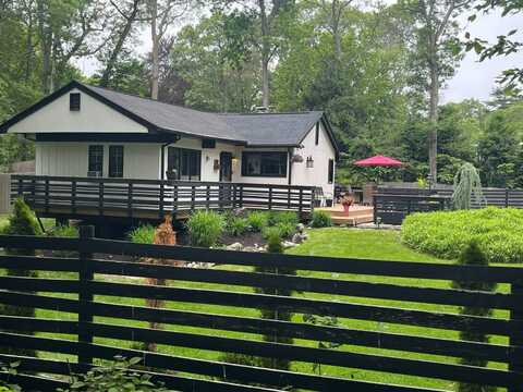 28 Old Cow Path, Miller Place, NY 11764