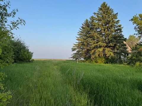 300 1st Ave S, Lily, SD 57274