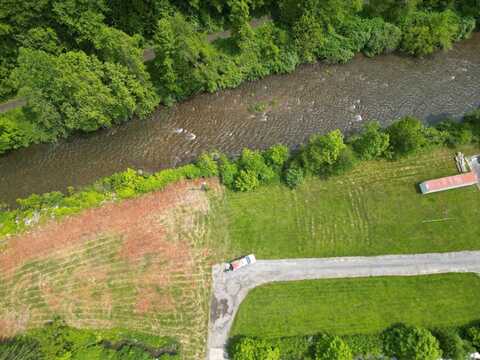 6 Maust Avenue, Richwood, WV 26261