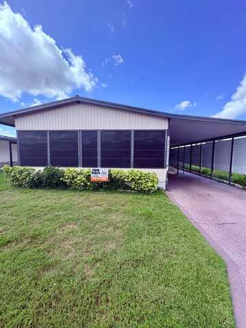 37536 Pinata Ave, Zephyrhills, FL 33541
