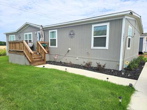 1007 Keswick Road, Wilmer, TX 75172