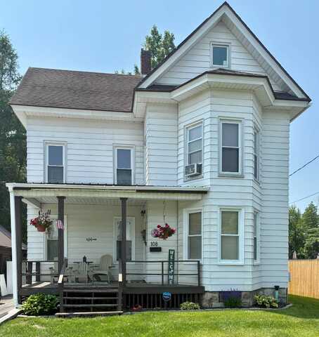108 Quackenbush Street, Fort Hunter, NY 12069