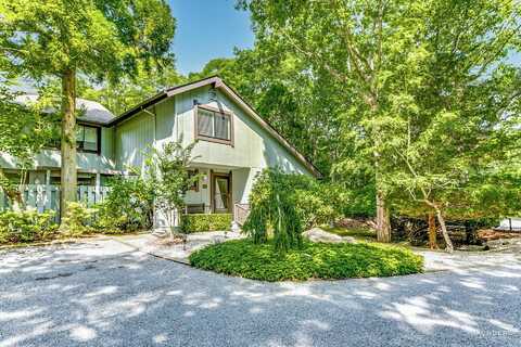 190 Treescape Drive, East Hampton, NY 11937