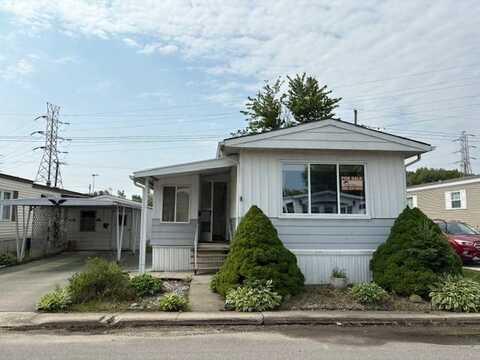 3333 Ravenswood Rd, Marysville, MI 48040