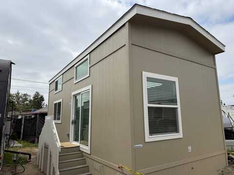 8052 ALHAMBRA AVENUE, Paramount, CA 90723