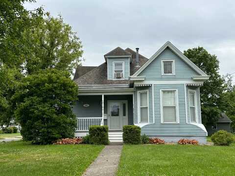 341 E 2nd South, Carlinville, IL 62626