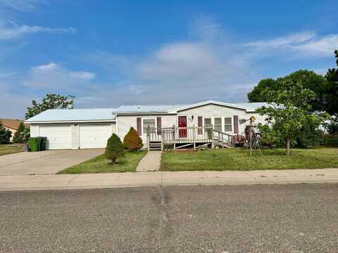 630 Cherokee Dr, Colby, KS 67701