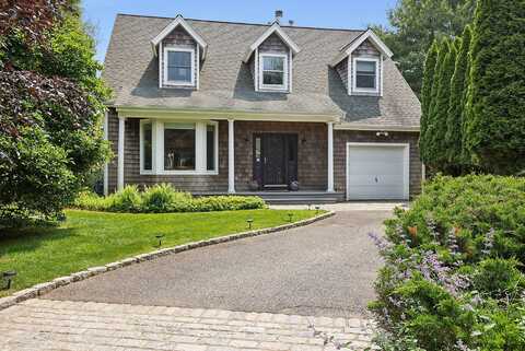 14 Covey Court, East Hampton, NY 11937