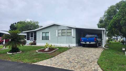 1621 Walking Horse Dr, Lakeland, FL 33810