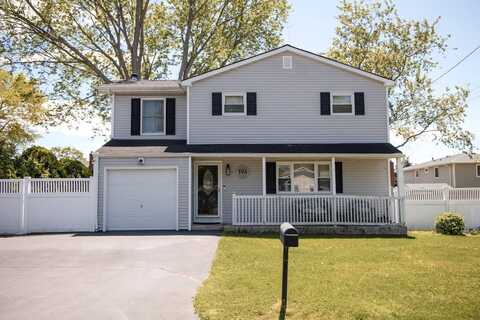 194 HELEN ST, Holbrook, NY 11741