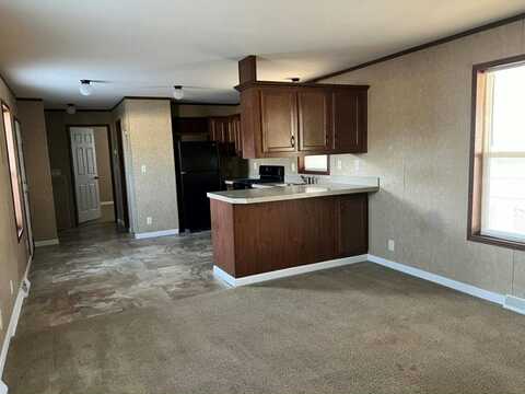 820 South Chinowth Road, Visalia, CA 93277