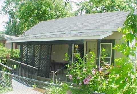 204 N. Commerce St., Salina, OK 74365