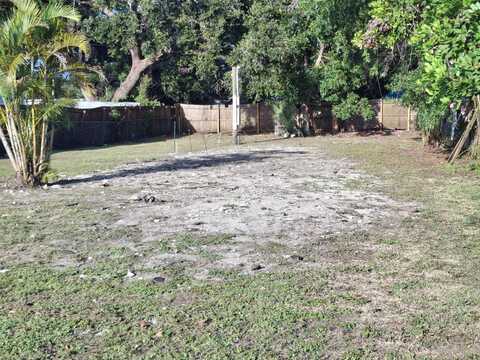 102 Pearl Ave N, Nokomis, FL 34275