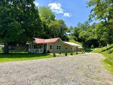 1330 Ripley Road, Spencer, WV 25276