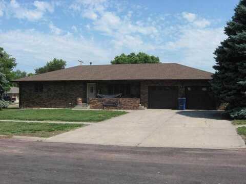 910 State Street, Creighton, NE 68729
