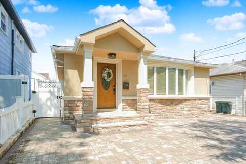 269 Chesterton Ave., Staten Island, NY 10306