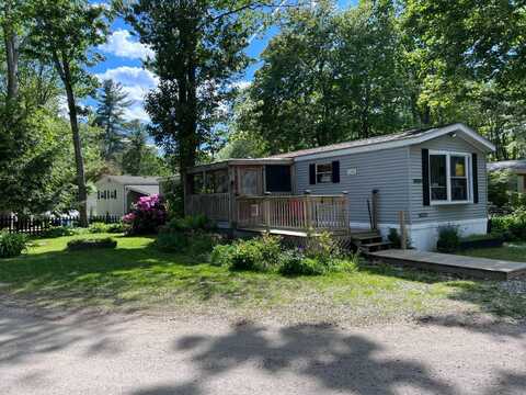 6 Port Dr, Freeport, ME 04032