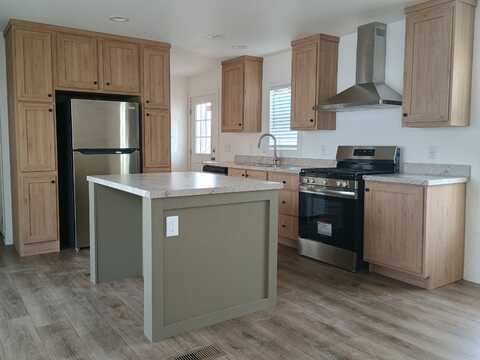 4388 E Lake Mead Blvd, Las Vegas, NV 89115